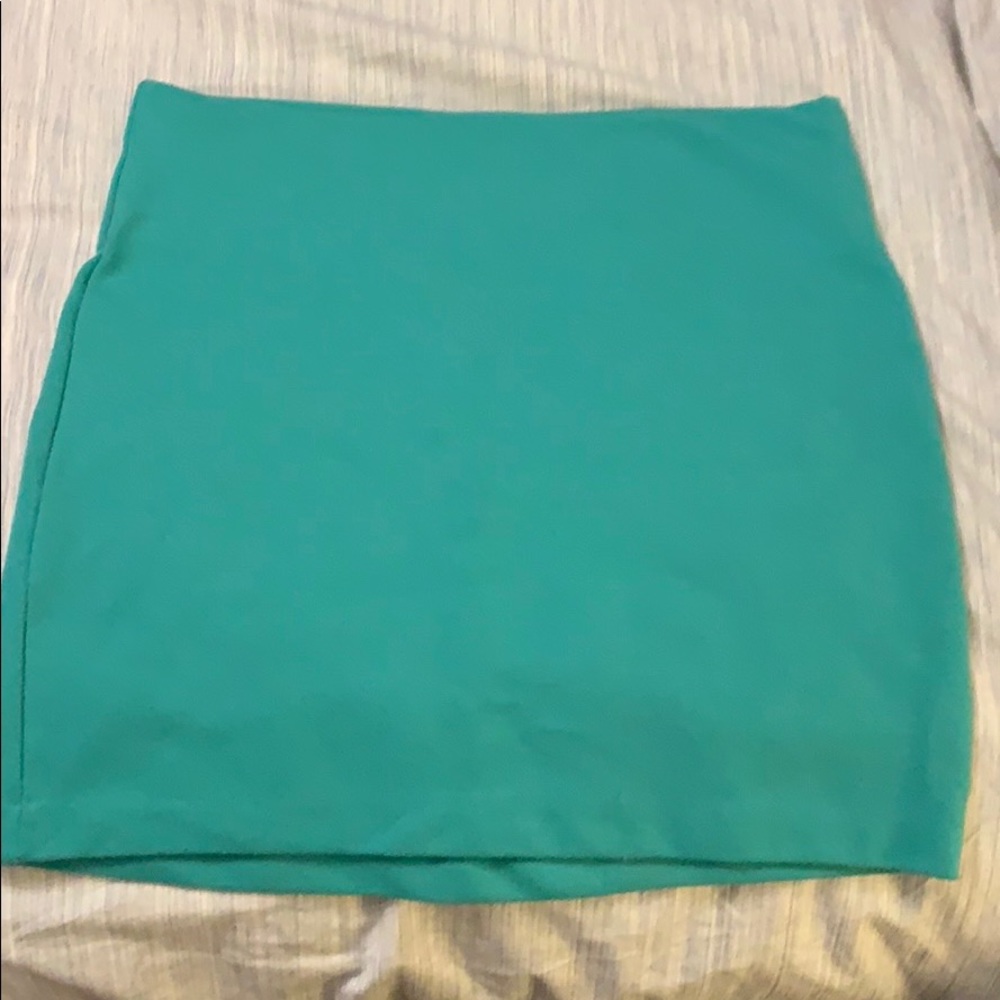 Bcbg Teal mini skirt size Medium